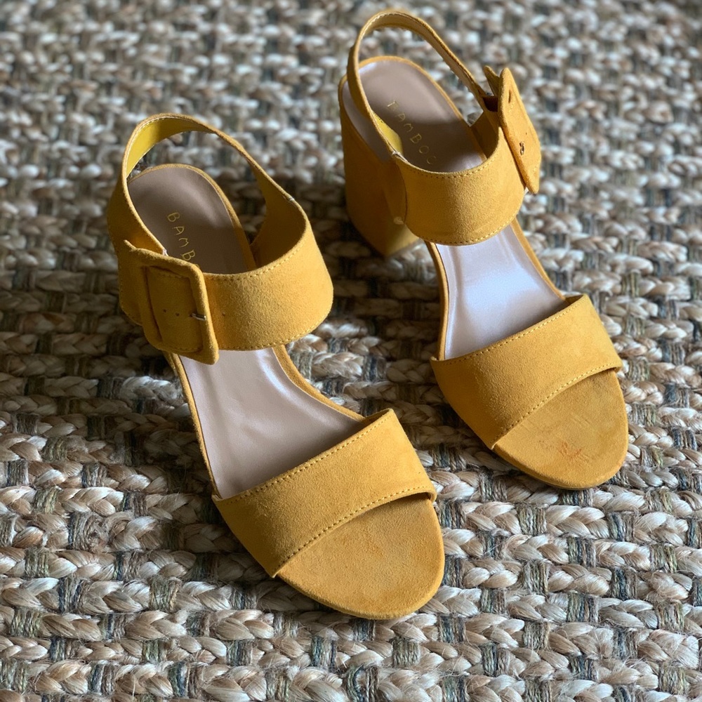 Open Toe Chunky Block Heel with Buckle - Picture 2 of 8